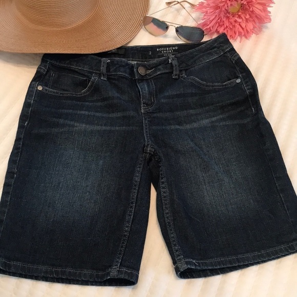 Simply Vera Wang Boyfriend Denim Shorts Size 2 - Picture 1 of 11